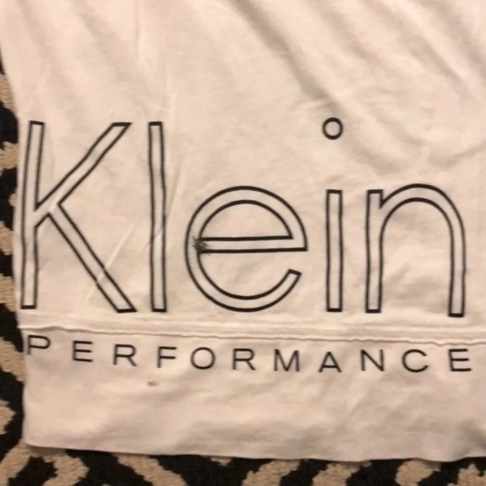 Calvin Klein Performance white Long Sleeve Athletic T-shirt size XS/S - Picture 5 of 5